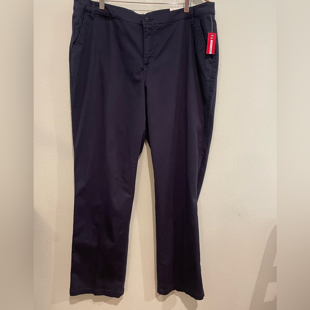 Women’s NWT Navy Pants
